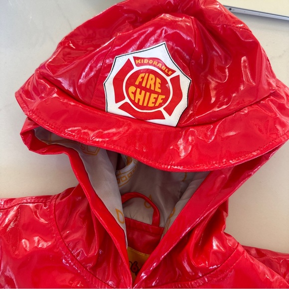 Kidorable Fireman Rain Coat - Picture 4 of 6